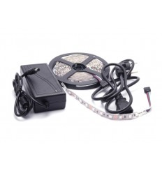 Striscia led RGB 5 metri no waterproof con alimentatore 12V