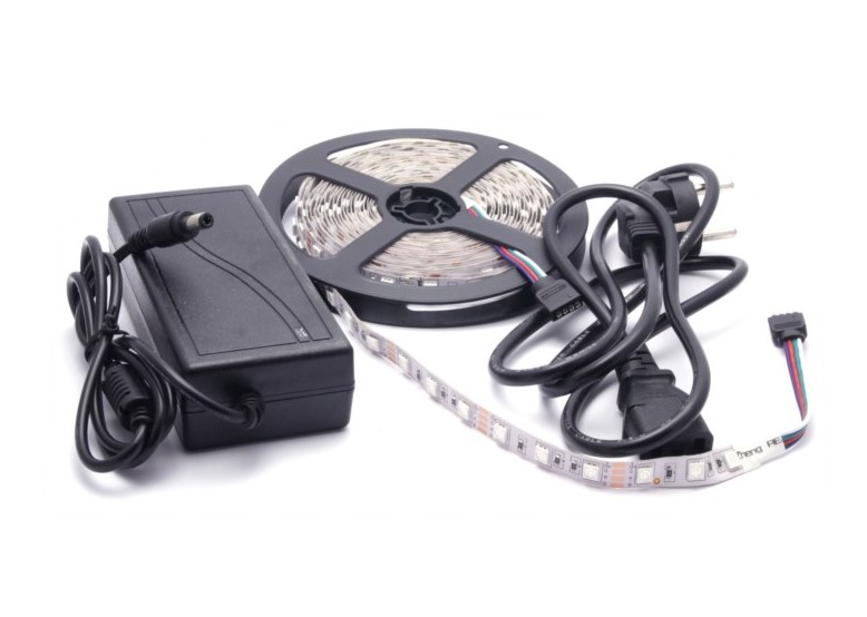 Striscia LED RGB 5 m no waterproof con alimentazione 12V - immagine 2